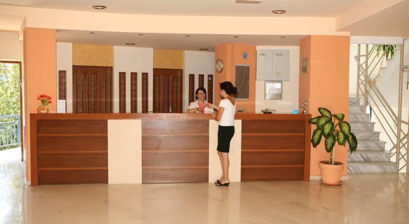 Stella-Katrin Hotel Platanes  Exterior photo