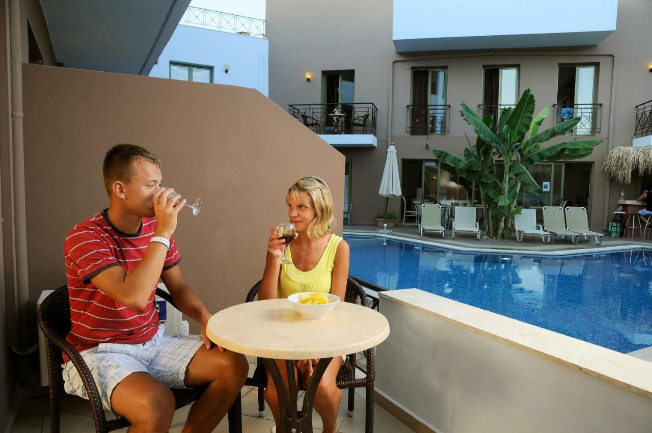 Stella-Katrin Hotel Platanes  Exterior photo